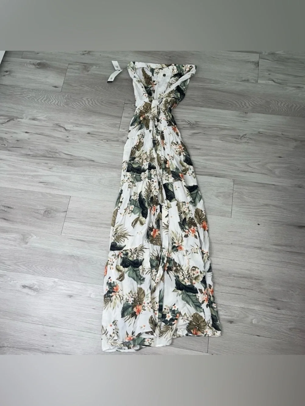 NWT RIP CURL Maxi Dress M Floral Vacation Resortwear Coastal Casual Euro-summer - Picture 2 of 7